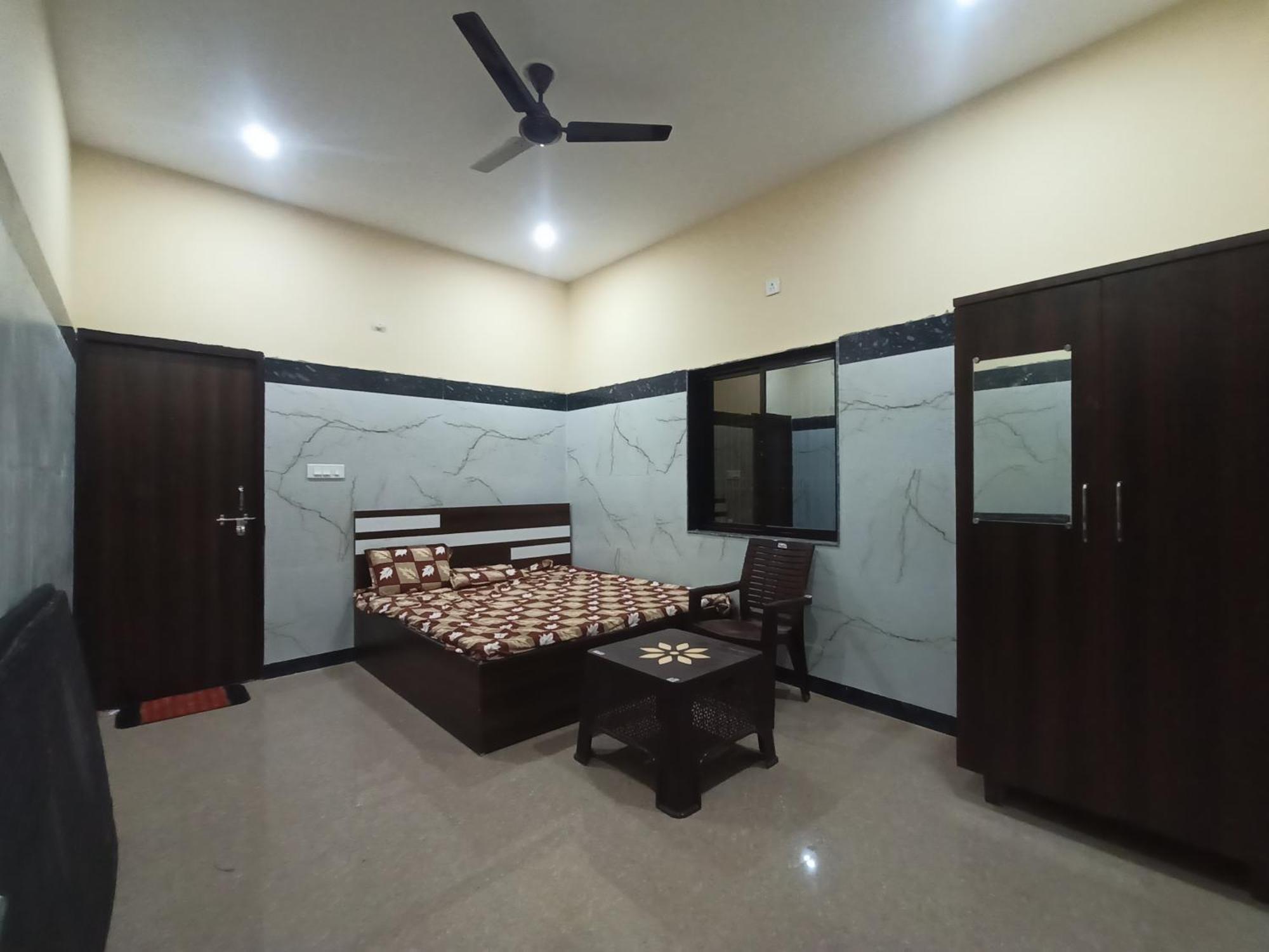 Shri Janki Vatika Hotel Vrindavan Ngoại thất bức ảnh