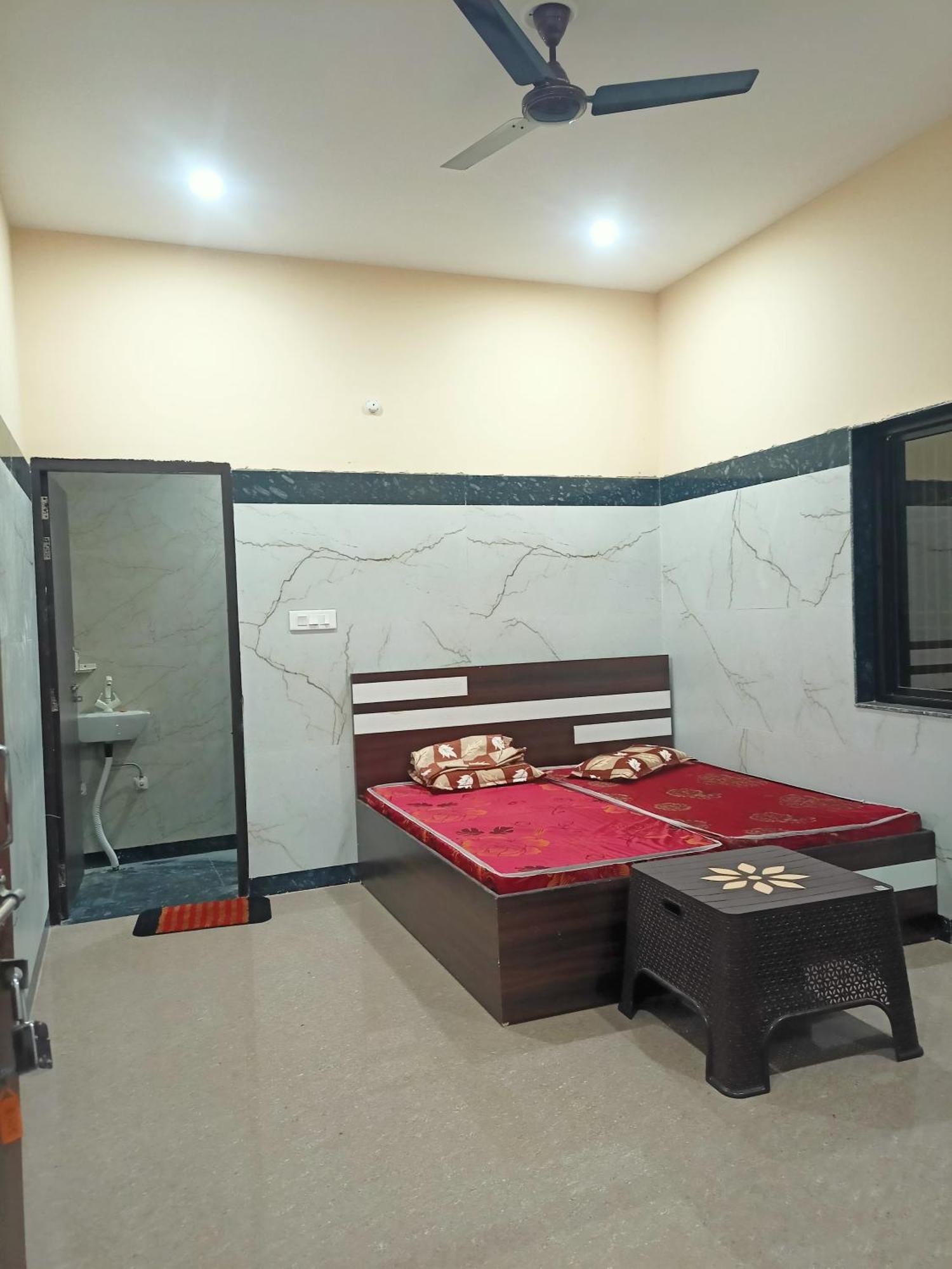 Shri Janki Vatika Hotel Vrindavan Ngoại thất bức ảnh